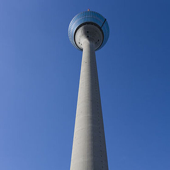 Duesseldorf-Rheinturm-01