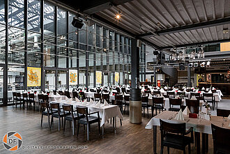 Foto der Räumlichkeiten der Feier in der Henrichshütte Räumlichkeiten