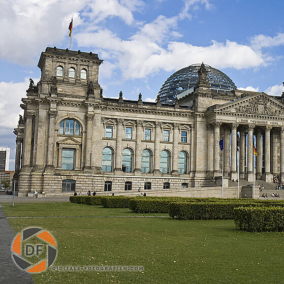 Berlin_Reichstagsgebaeude_001
