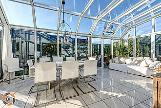 Foto vom Wintergarten aus dem Wohnbereich heraus. Wintergarten