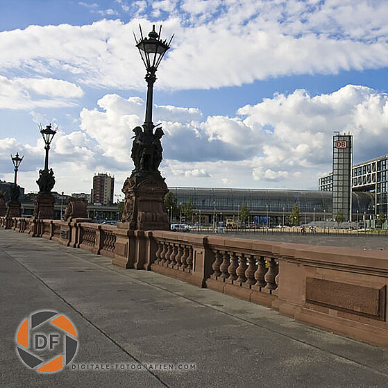 Berlin_Moltkebruecke_002