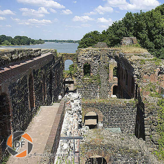 Kaiserpfalz-Duesseldorf-Kaiserswerth-11