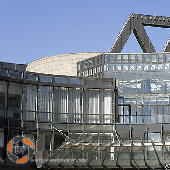 Duesseldorf-Medien-Hafen-Gehry-Bauten-17