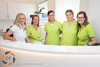 Gruppenbild des Praxis Teams
