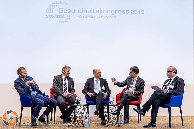 Diskussionsrunde beim Kongress in Essen Diskussionsrunde