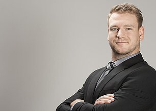 Bewerbungsfoto im modernen Querformat Bewerbungsfoto im modernen Querformat