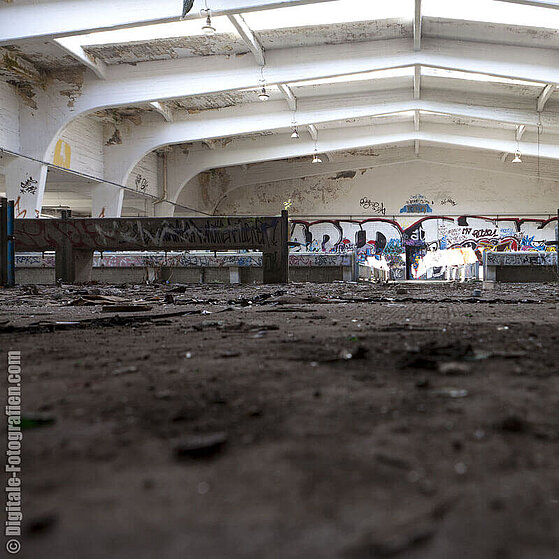 Schlachthof-Ruine-Duesseldorf-01