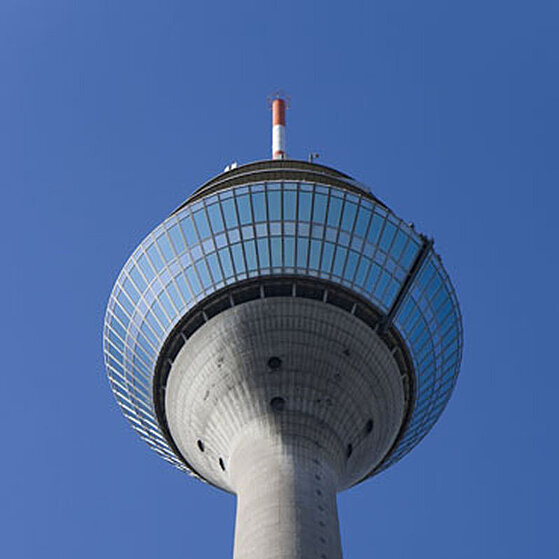 Duesseldorf-Rheinturm-02
