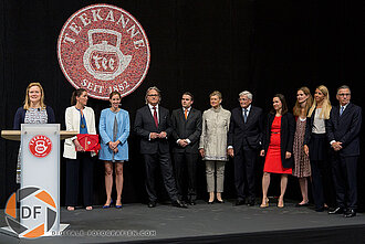 Die Inhalber Familie von Teekanne Inhalber von Teekanne