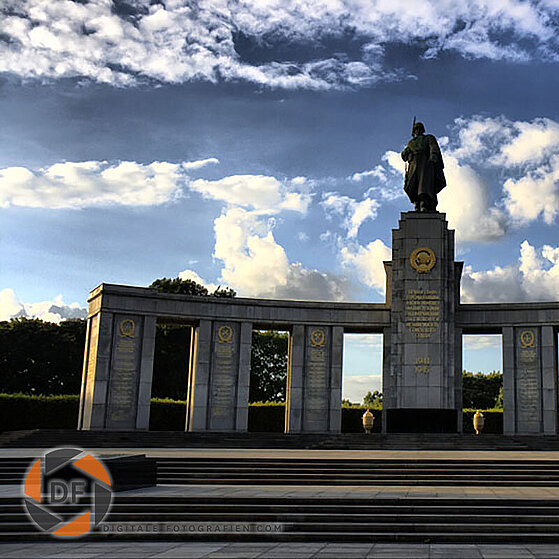 Berlin_Sowjetisches Ehrenmal Tiergarten_003
