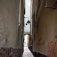 Die engen Gassen Genovas engen Gassen