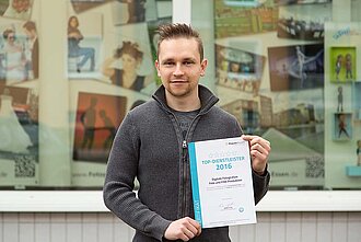 Inhalber mit Zertifikat Top-Dienstleister 2016 Inhalber mit Zertifikat