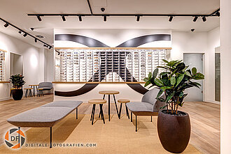 Wartebereich mit Sitzmöglichkeiten Warteecke