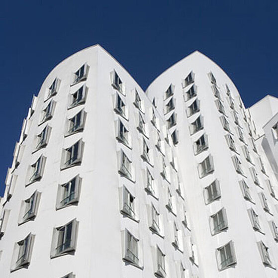 Duesseldorf-Medien-Hafen-Gehry-Bauten-09
