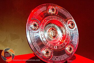 Rot-Weiss Essen Deutscher Meister Schale Meisterschale