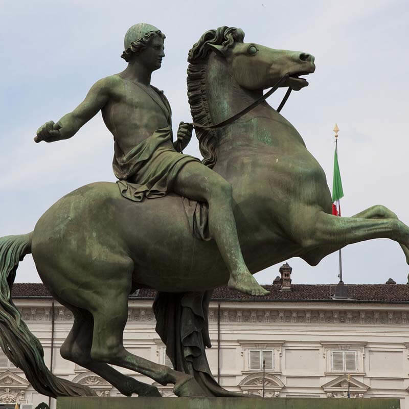 Statue am Palazzo Reale