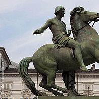 Statue am Palazzo Reale Statue am Palazzo Reale